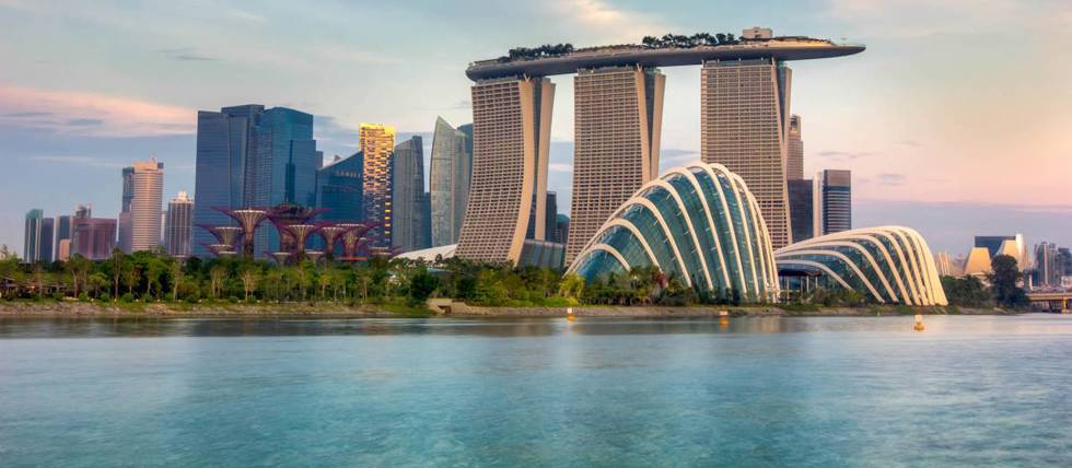 Singapore's Gaming Markets Rise while Macau Loses Ground
