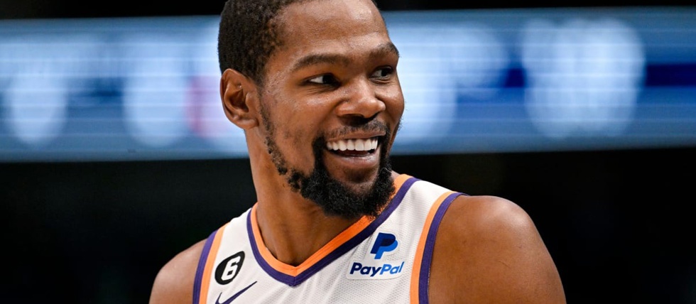 Kevin Durant shuts down sports betting fan frustrations