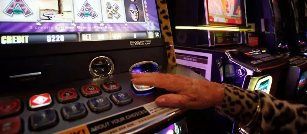 Expanded cashless gaming trial begins in NSW for gambling reform
