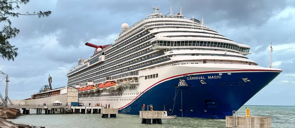 Carnival Glory casino scammers pull off $100,000 fraud