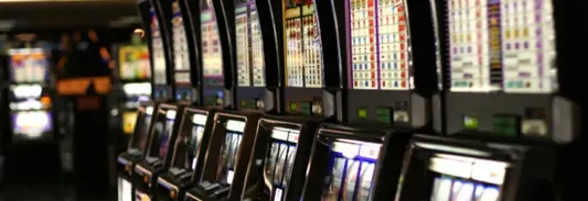 New York senator seeks higher gambling age for VLTs